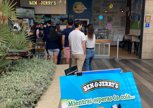 Foto Ben & Jerry’s regala 1.200 litros de helado a más de 10.000 personas en España durante la celebración de su ‘Free Cone Day’